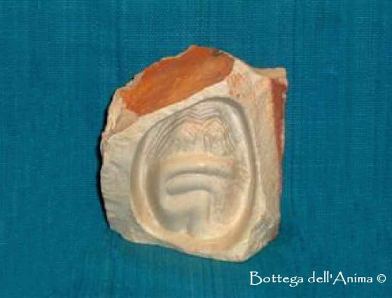 Coppia amanti in grotta 